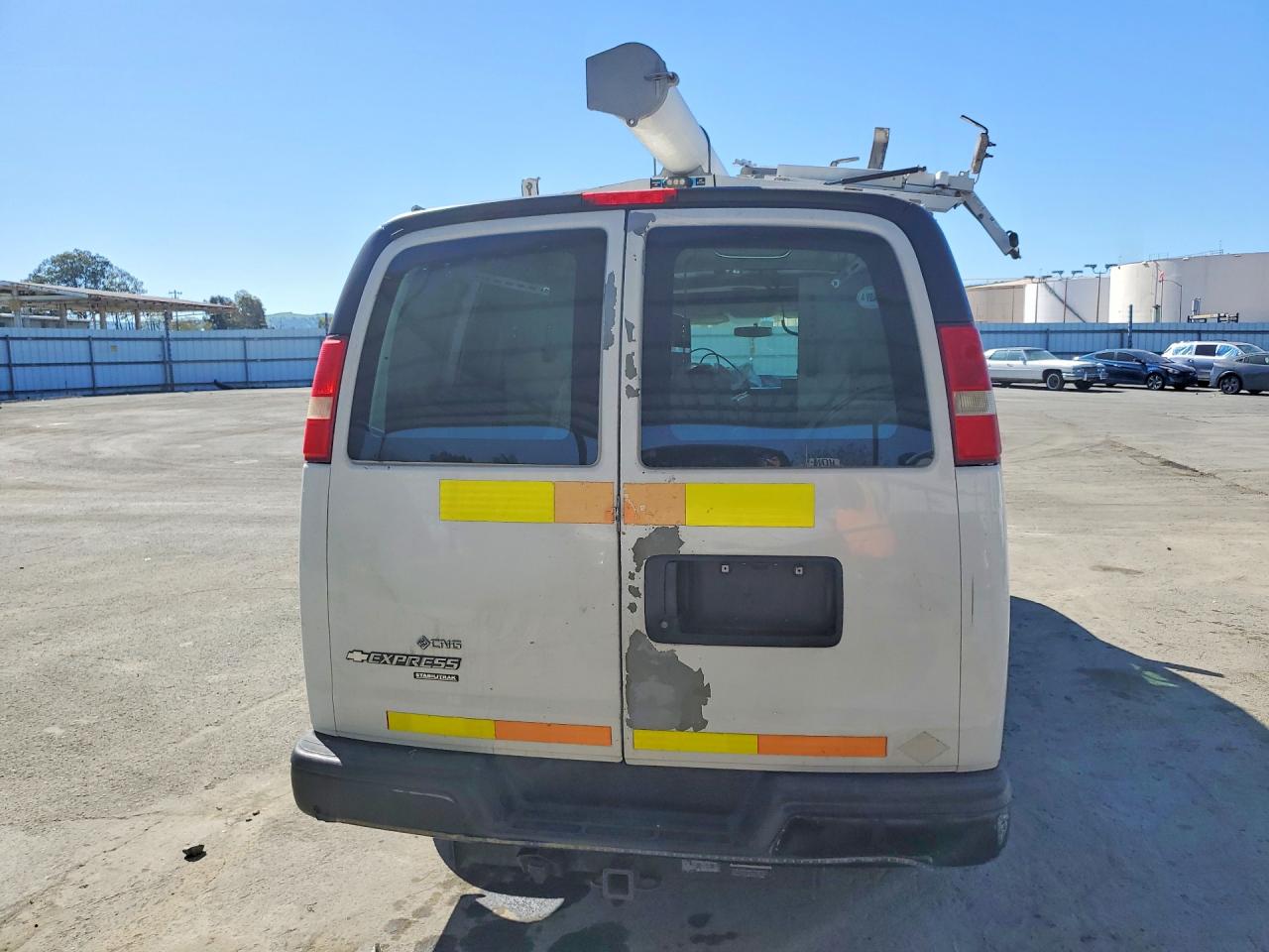 2012 CHEV Express VIN 1GCWGFCB9C1117807 photo 6
