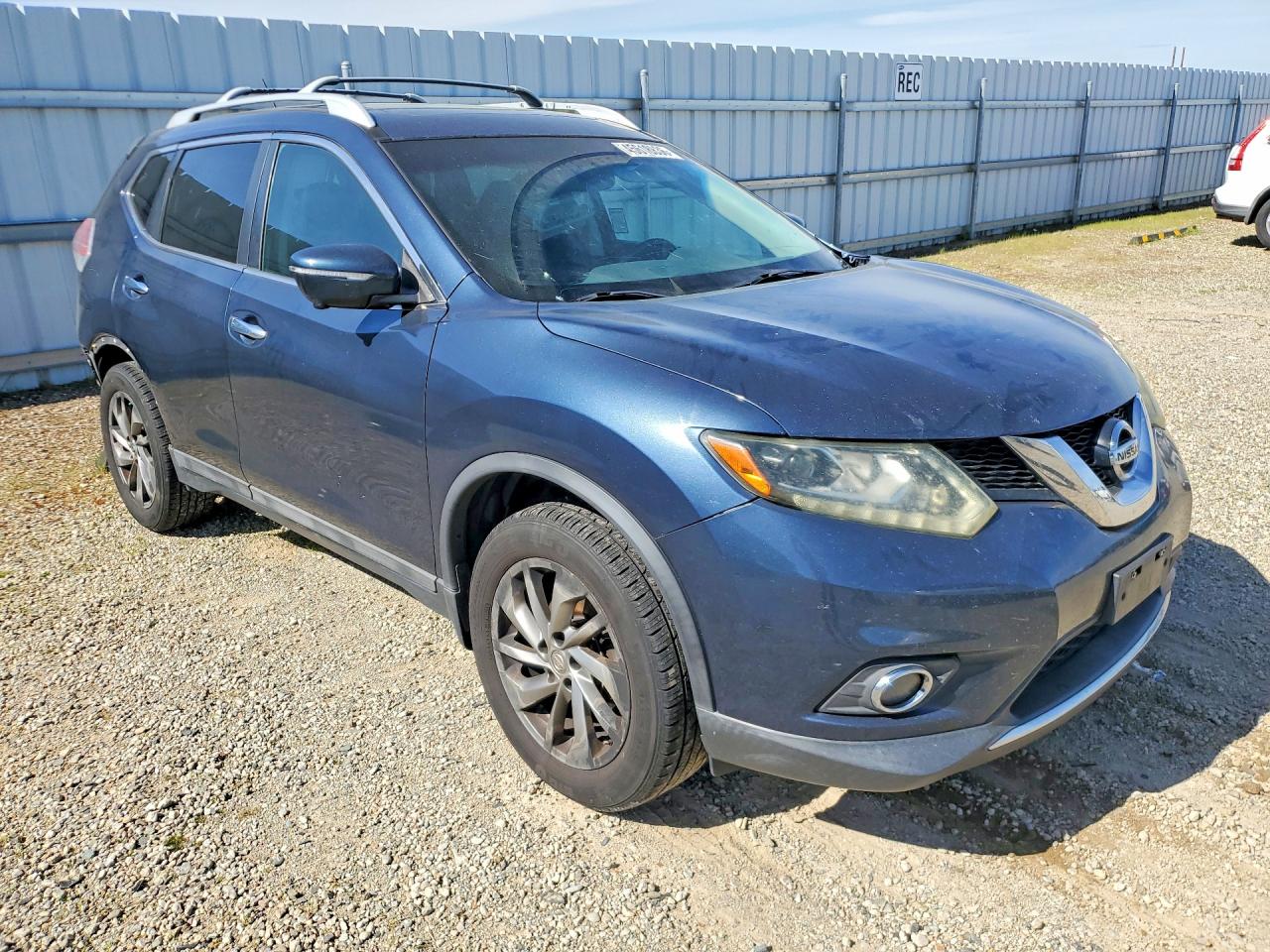 2015 Niss Rogue VIN 5N1AT2MV2FC794919 photo 4