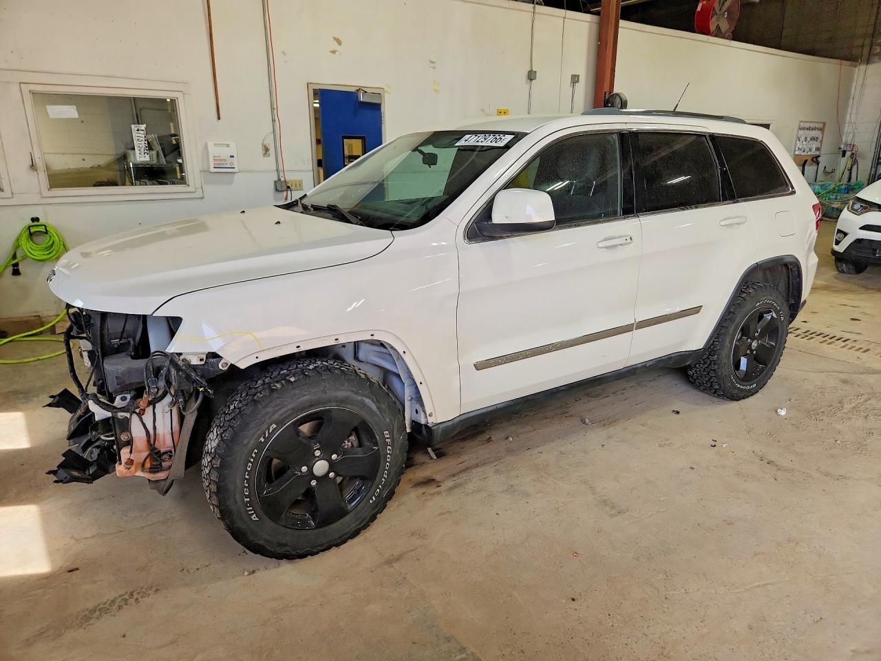 2011 Jeep Grand cher VIN 1J4RR4GG2BC656428 photo 1