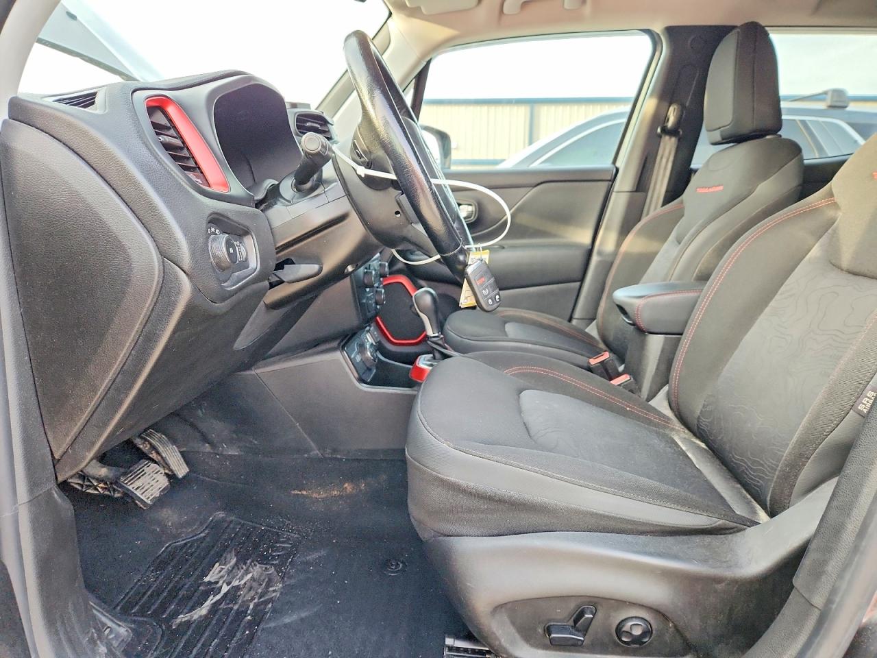 2021 Jeep Renegade VIN ZACNJDC14MPM36037 photo 7