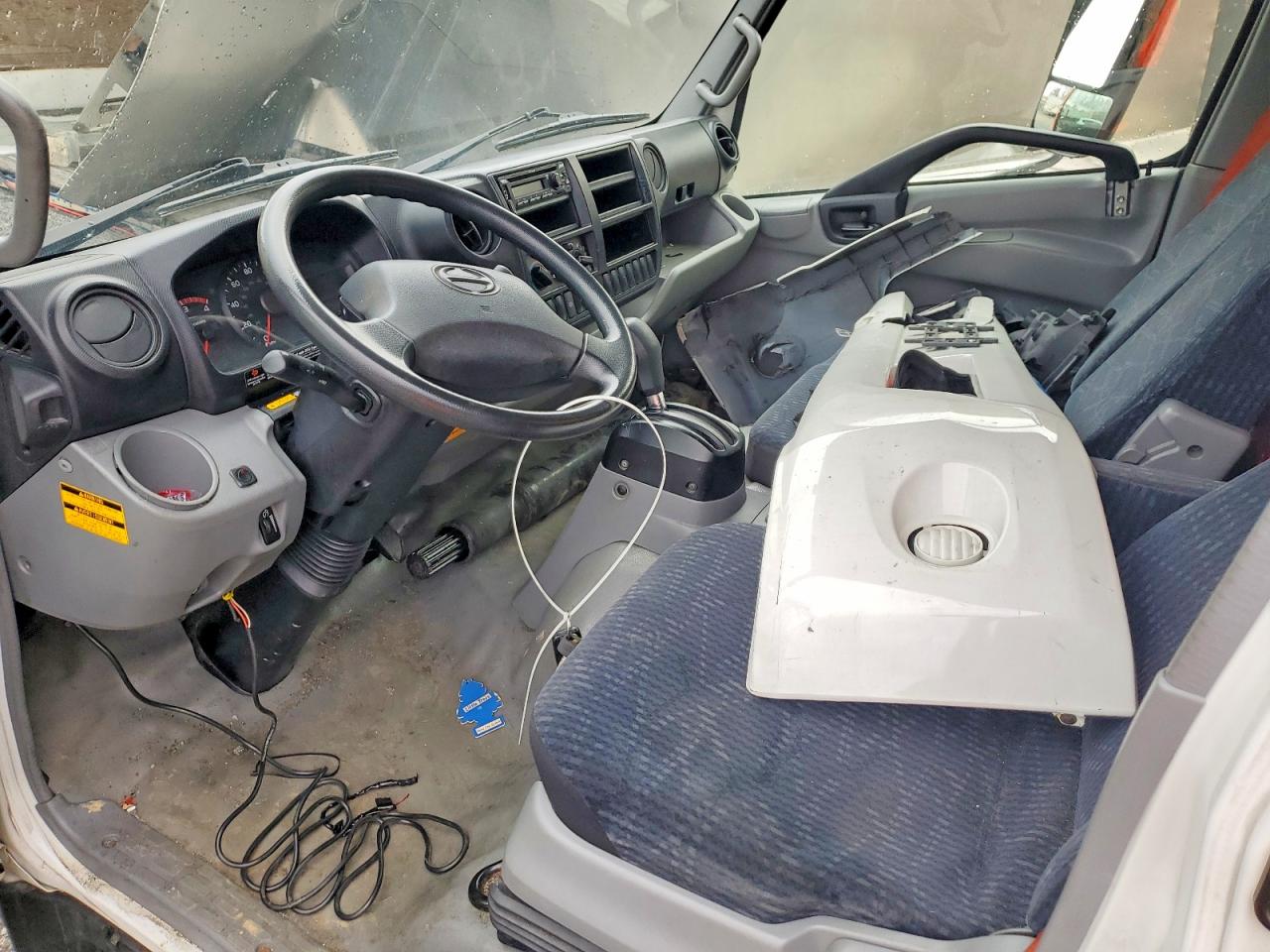 2020 HINO All other VIN JHHRDM2H3LK009142 photo 7