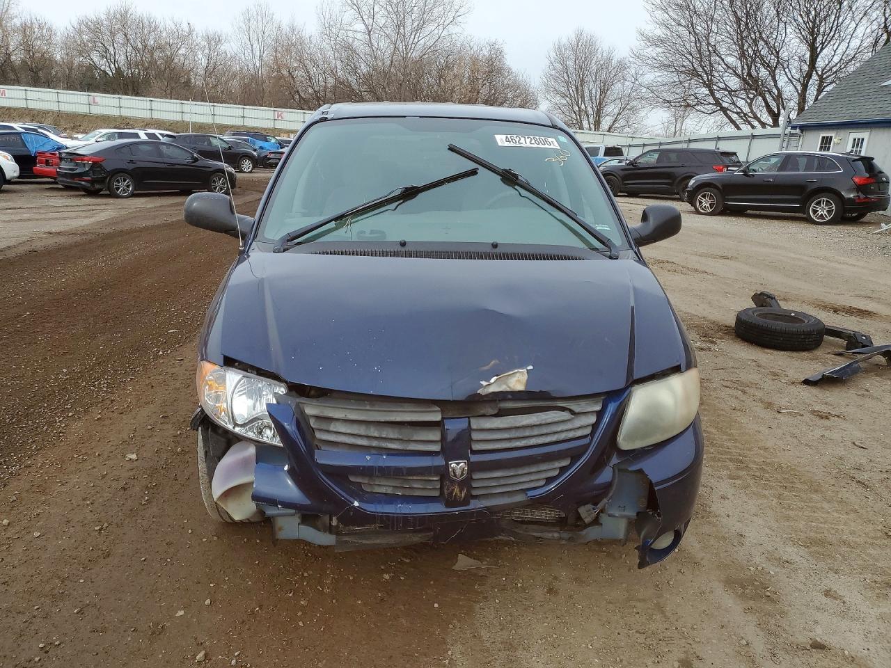 2003 Dodge Caravan VIN 2D4GP44R33R381673 photo 5