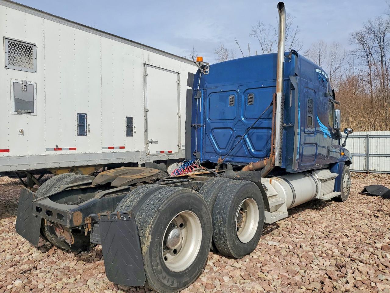 2013 FREIGHTLINER All other VIN 1FUJGLBG2DLFA2497 photo 4