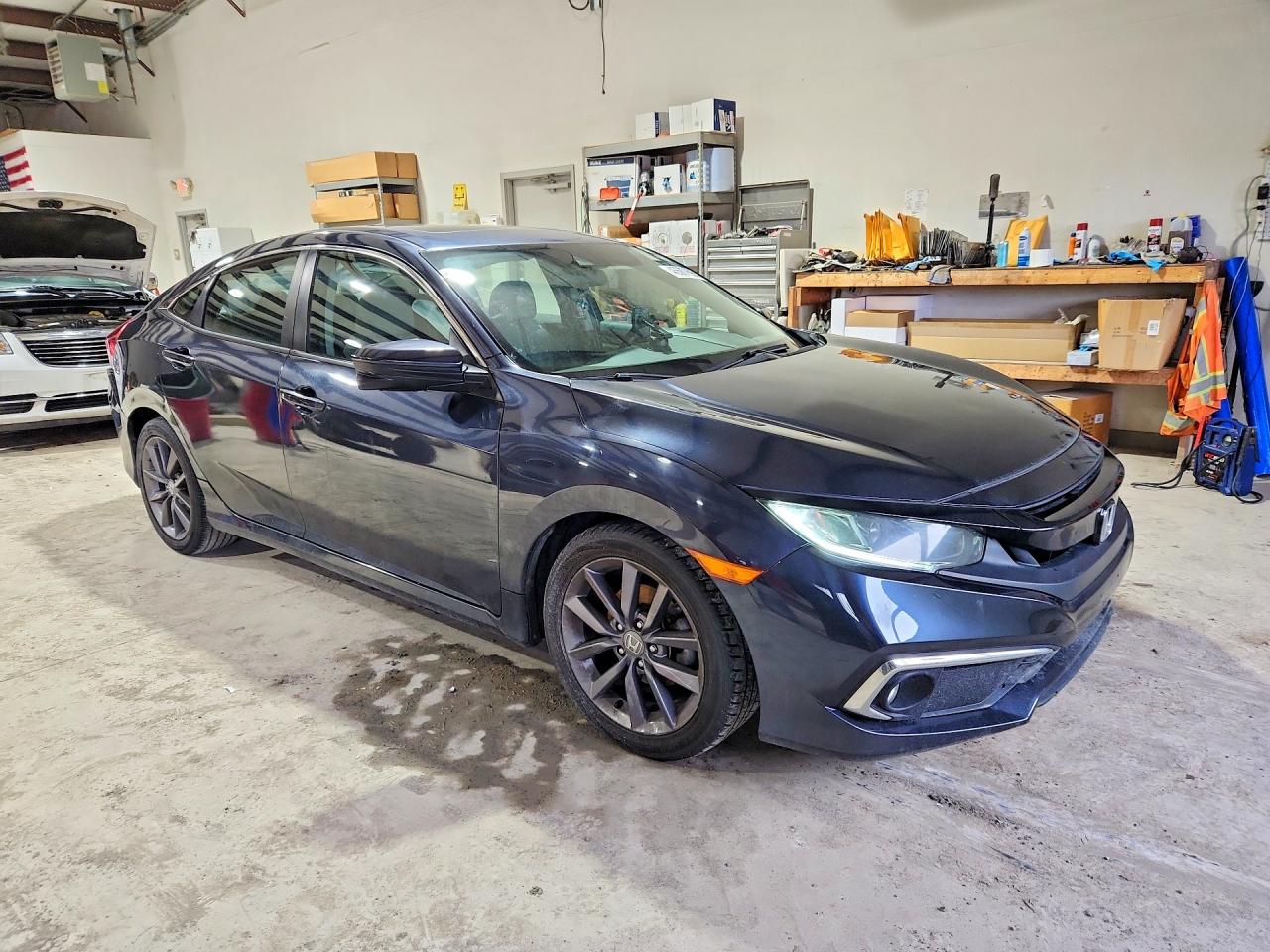 2019 Honda Civic VIN 19XFC1F30KE200847 photo 4