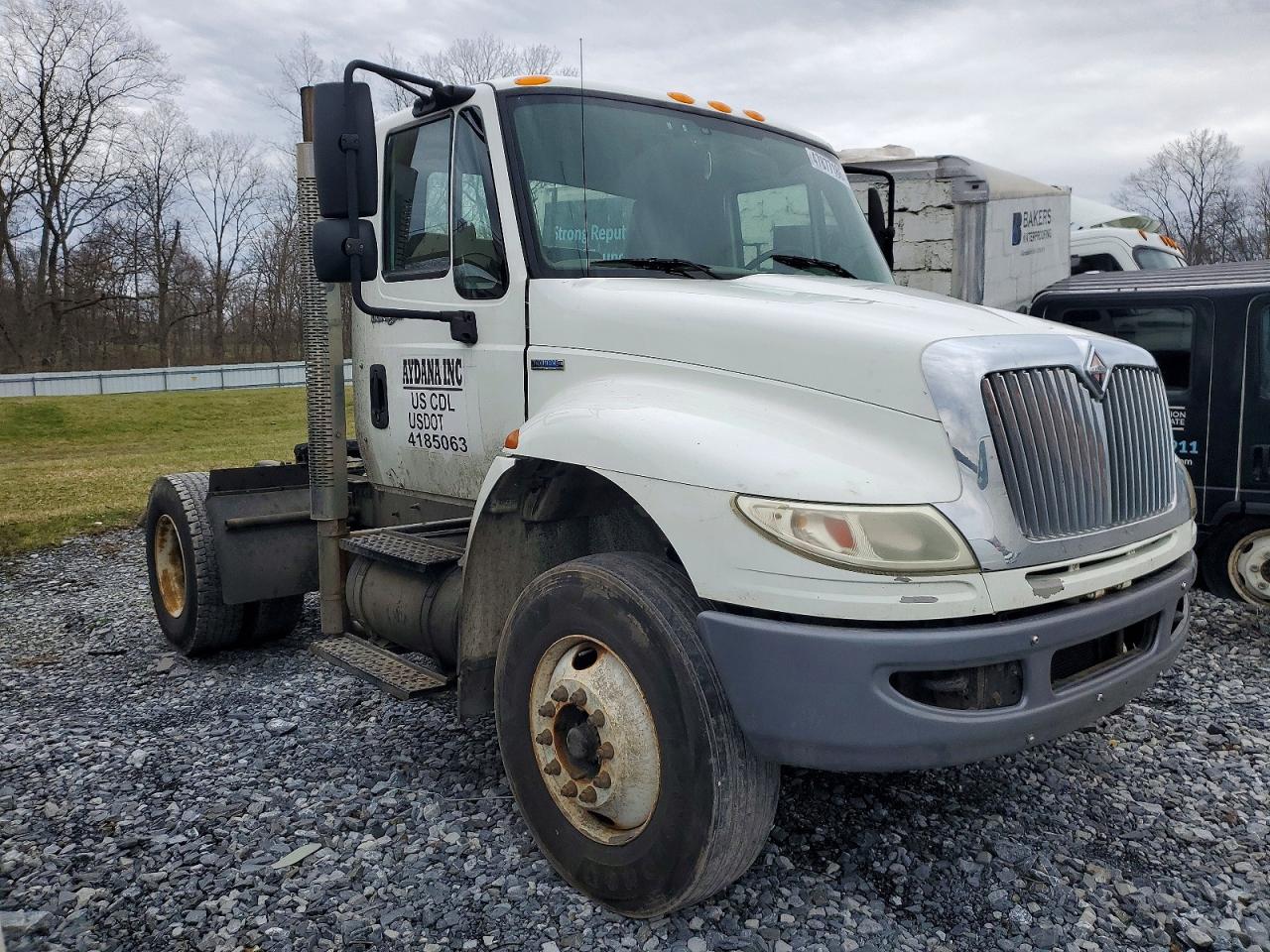2009 International 4000 serie VIN 1HSMKAAN09H075377 photo 1