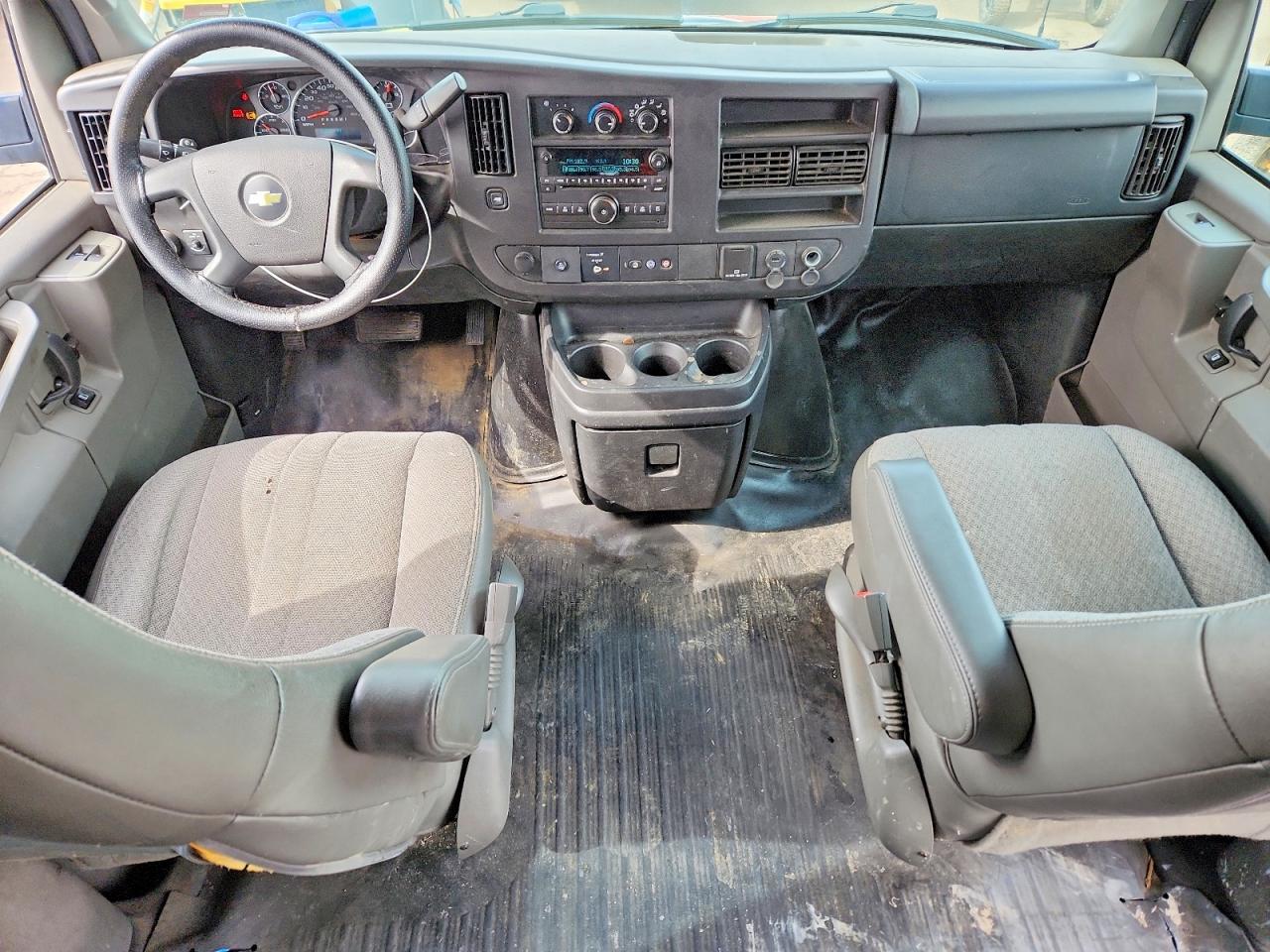 2019 CHEV Express VIN 1GCZGHFG2K1159377 photo 8