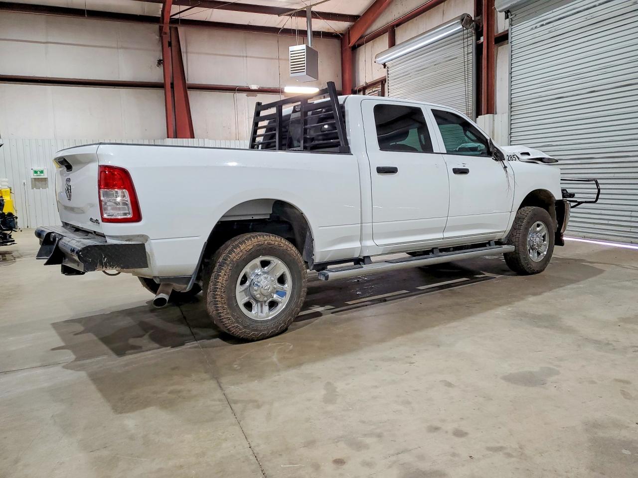 2024 RAM 2500 VIN 3C6UR5CJ1RG305208 photo 3