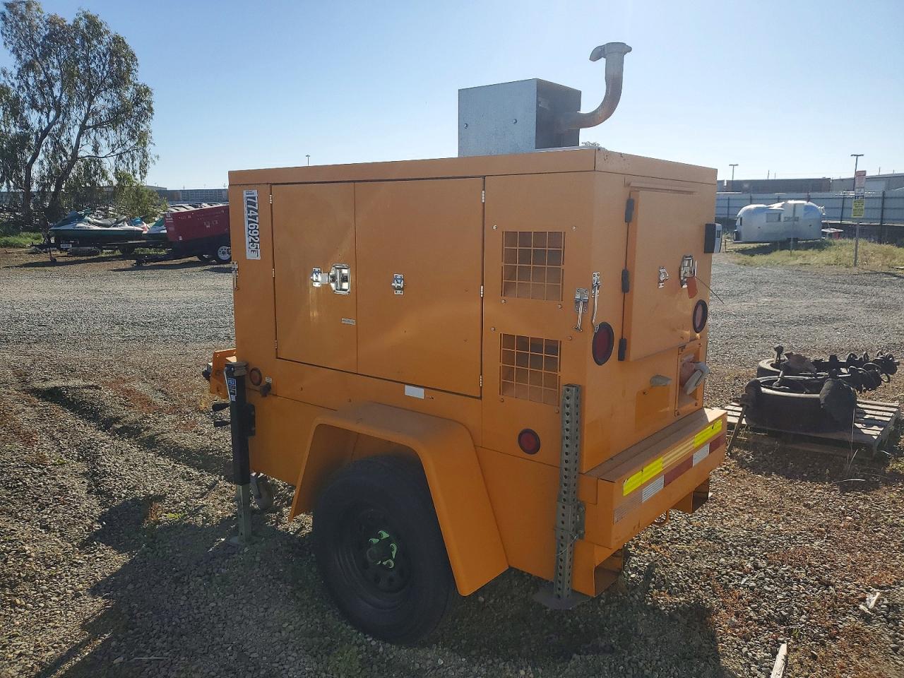 2010 PELSUE Utility tr VIN 1P9UM2511A1139218 photo 3
