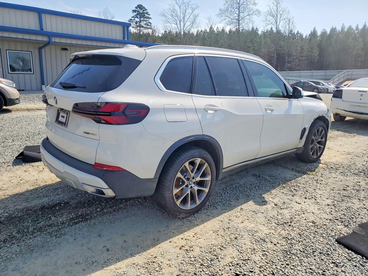 2026 BMW X5 VIN 5UX23EU00T9182109 photo 3