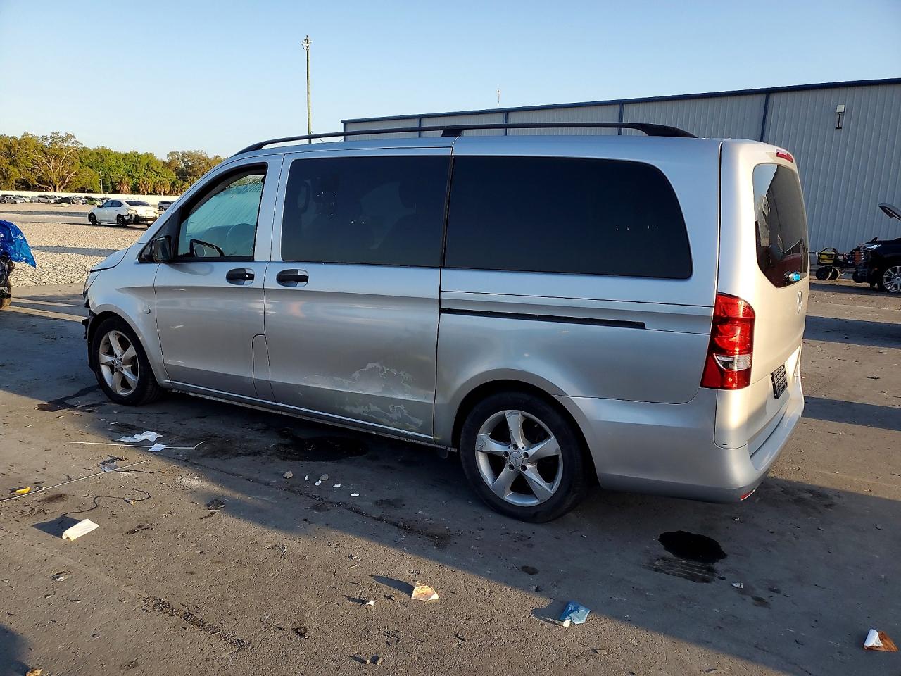 2016 Mercedes-Benz Metris VIN WD4PG2EE6G3090988 photo 2