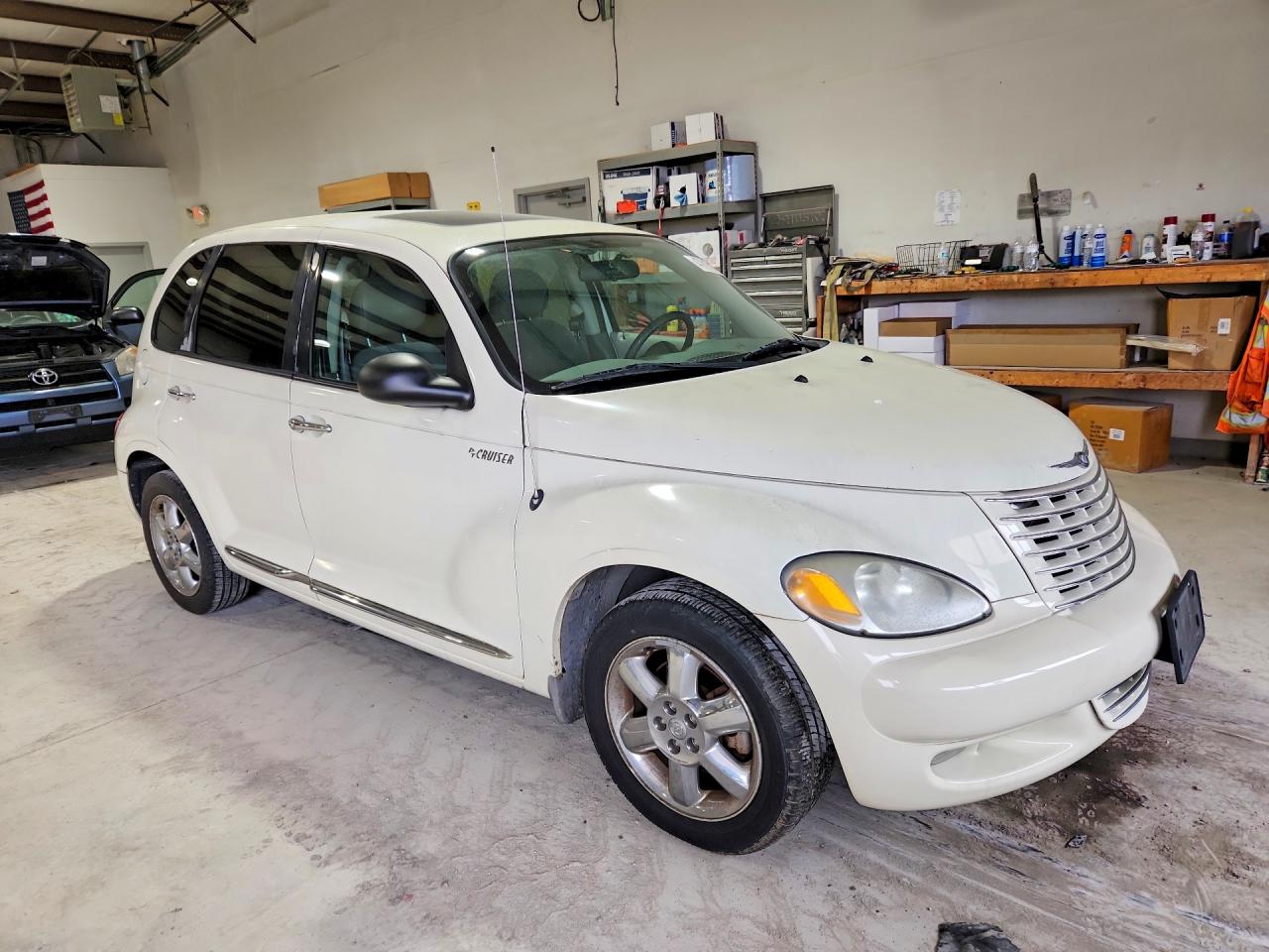 2005 Chrysler Pt cruiser VIN 3C8FY68805T627502 photo 4