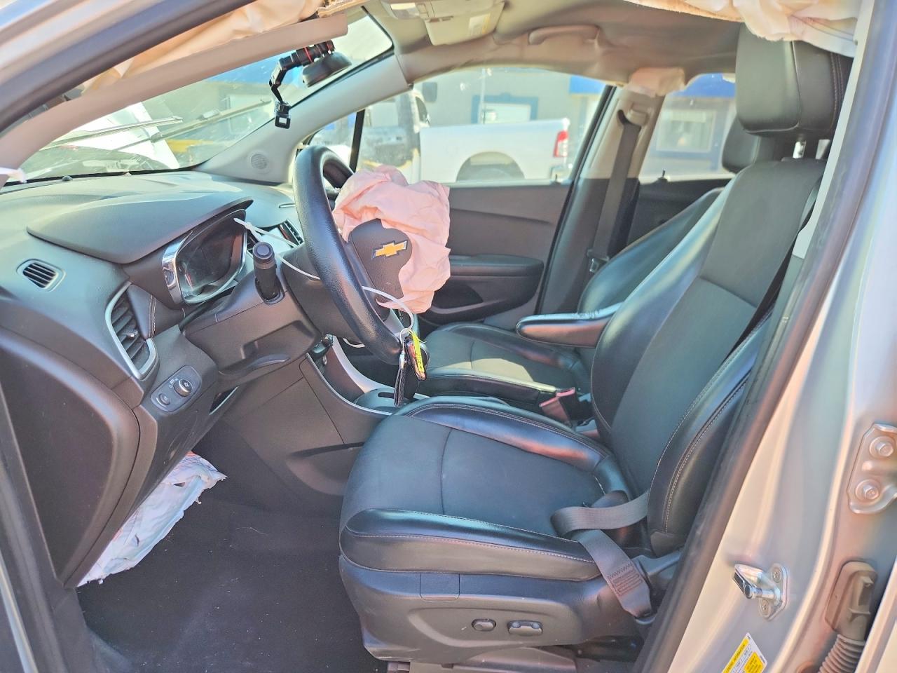 2022 Chevrolet Trax VIN KL7CJPSM5NB502238 photo 7