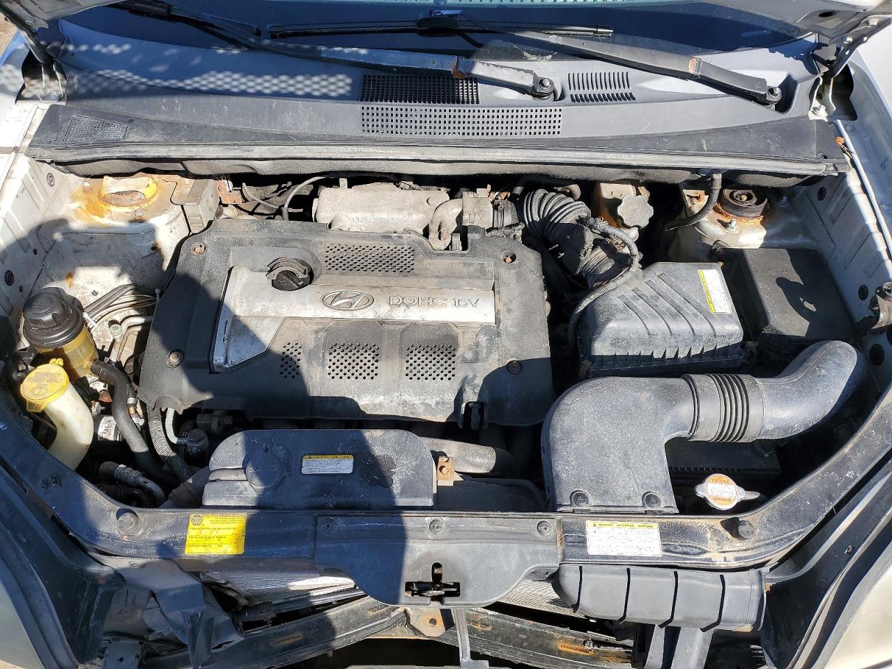 2005 Hyundai Tucson VIN KM8JM12B65U172400 photo 11