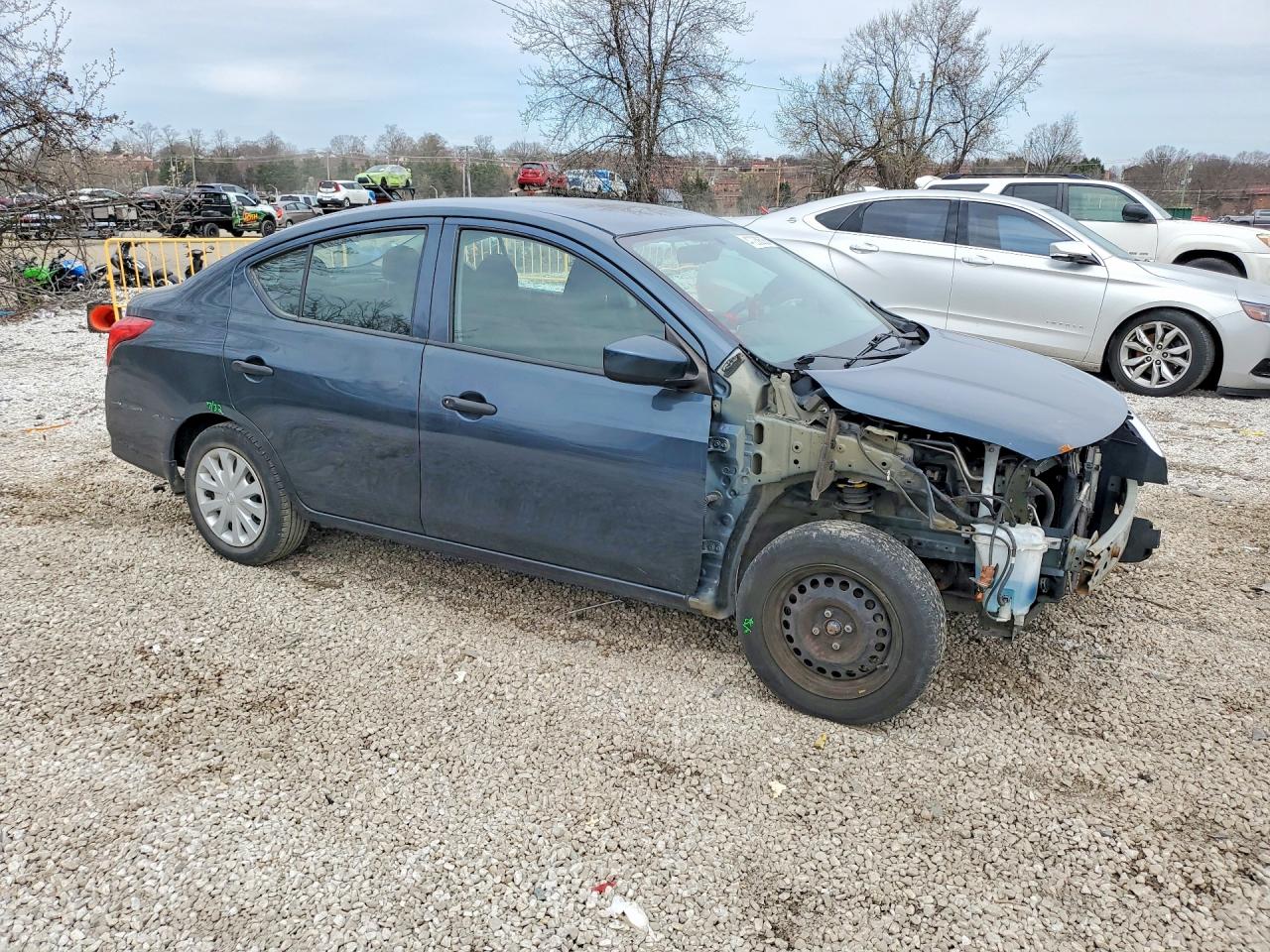 2017 Nissan Versa VIN 3N1CN7AP9HL852416 photo 4
