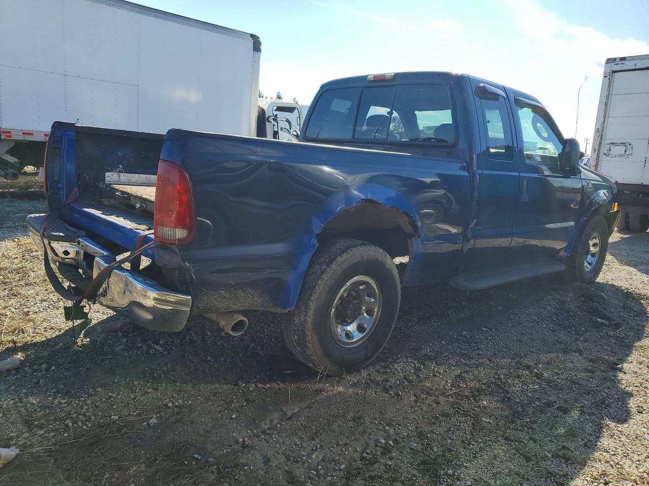 2004 Ford F350 srw s VIN 1FTSX30L14EA95824 photo 3