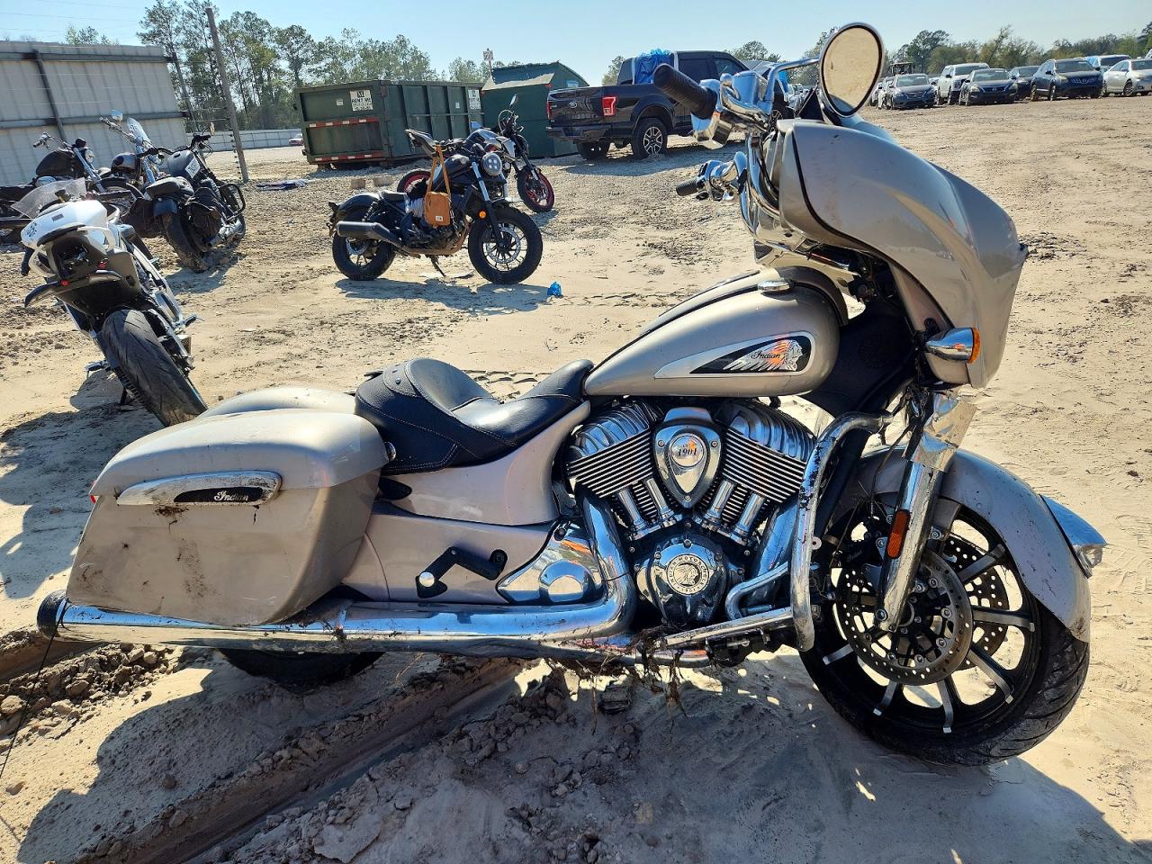 2023 INDIAN Motorcycle VIN 56KTCABB6P3414380 photo 1