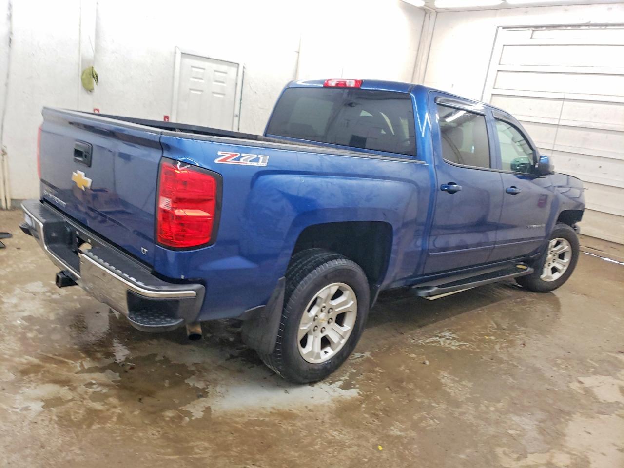 2015 Chevrolet Silverado VIN 3GCUKREC0FG306588 photo 3