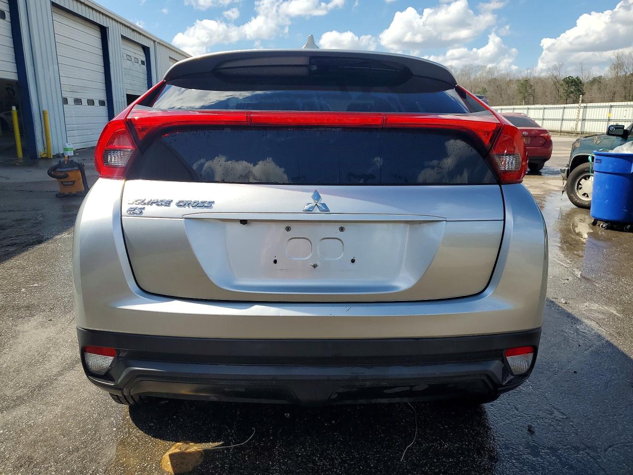 2020 Mitsubishi Eclipse c VIN JA4AT3AA9LZ026336 photo 6