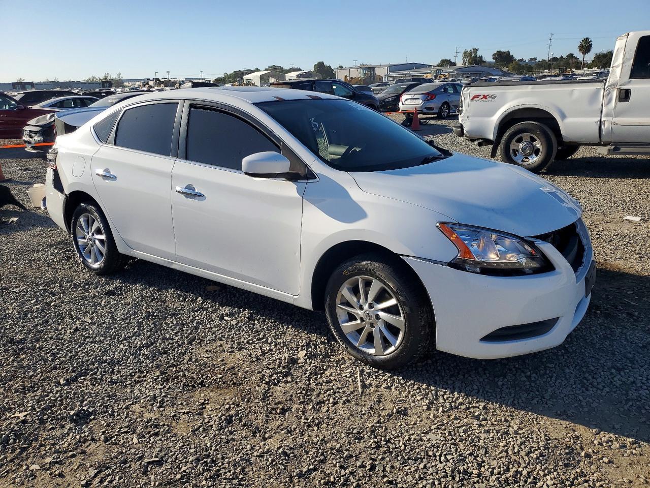 2015 Niss Sentra VIN 3N1AB7AP8FY340694 photo 4