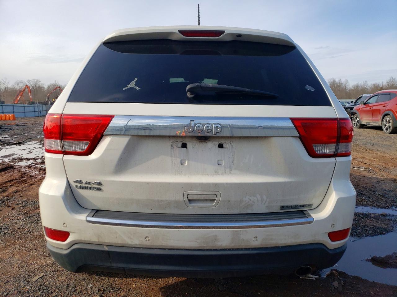 2011 Jeep Grand cher VIN 1J4RR5GG3BC745351 photo 6