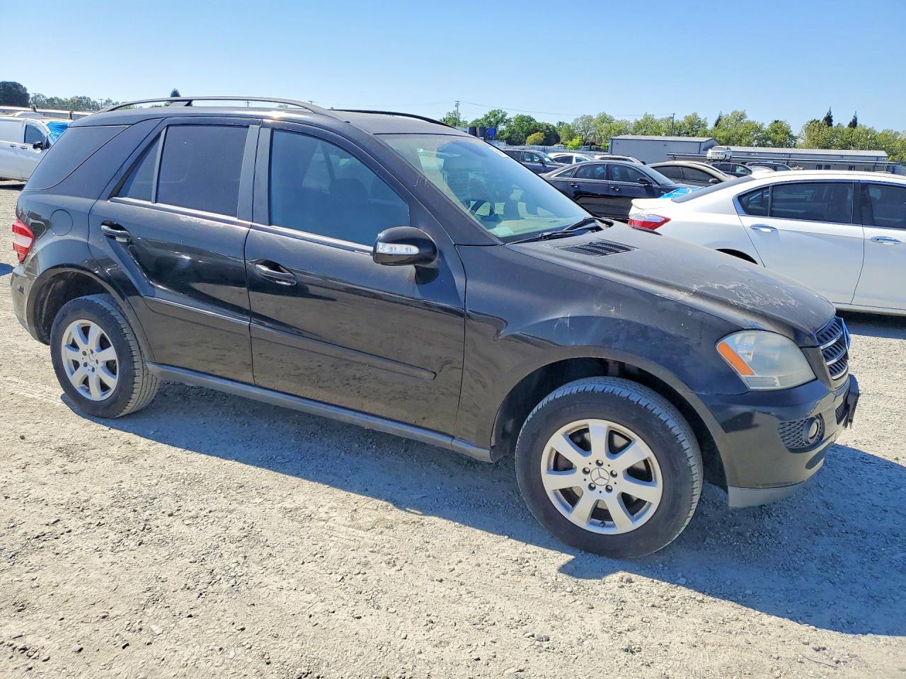 2007 Mercedes-Benz M-class VIN 4JGBB86E67A261816 photo 4