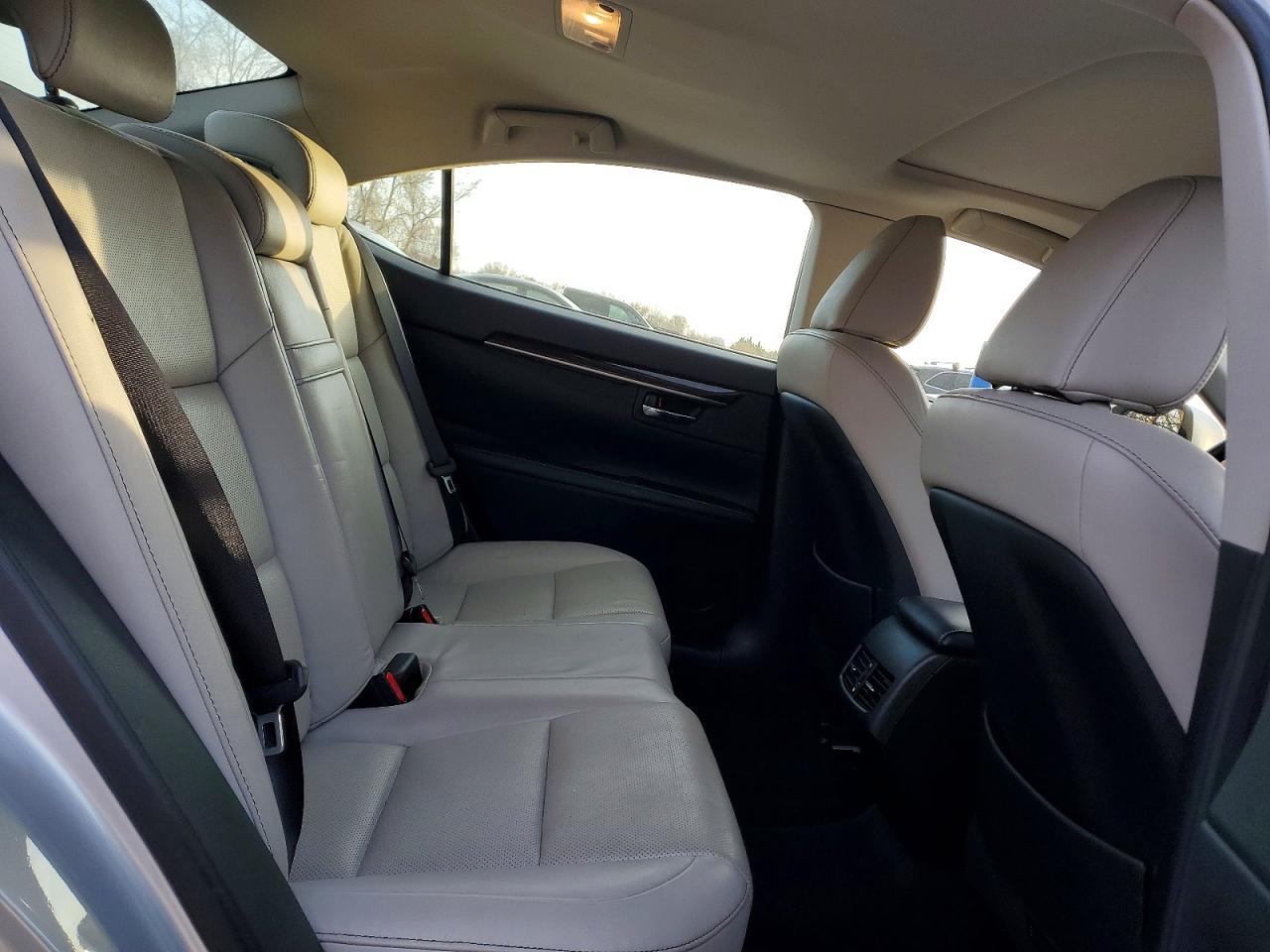 2014 Lexus ES350 VIN JTHBK1GG4E2094860 photo 10