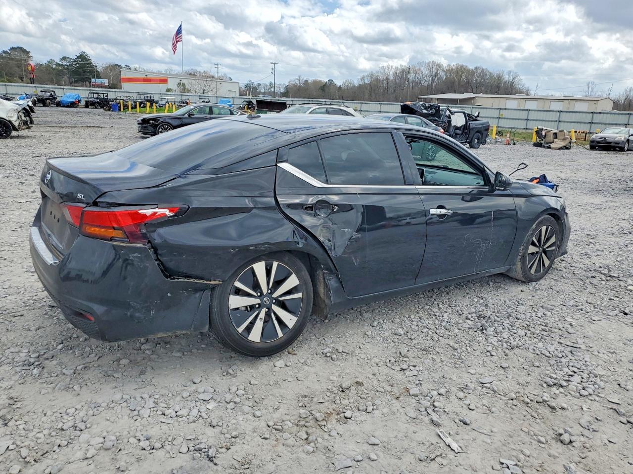 2021 Altima VIN 1N4BL4EV4MN324997 photo 3