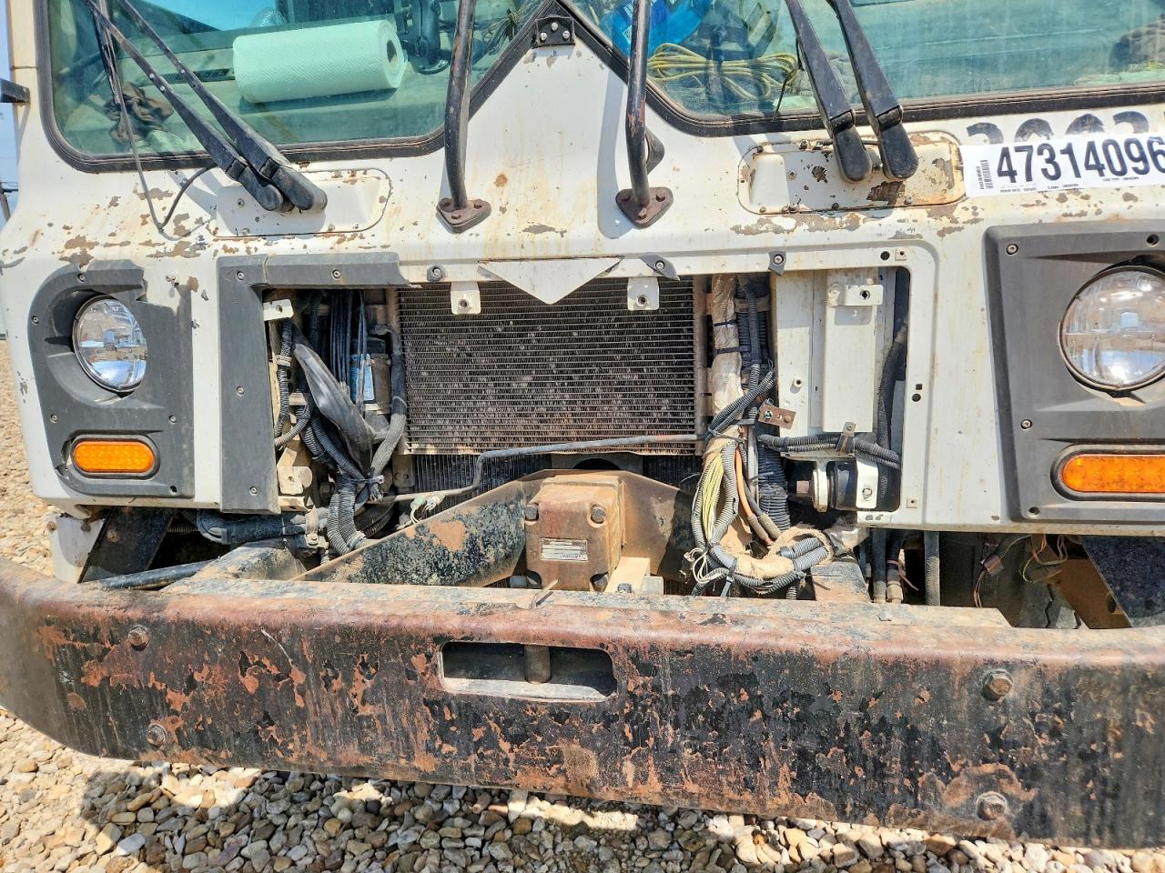 2010 MACK All other VIN 1M2AV02C9AM005765 photo 9