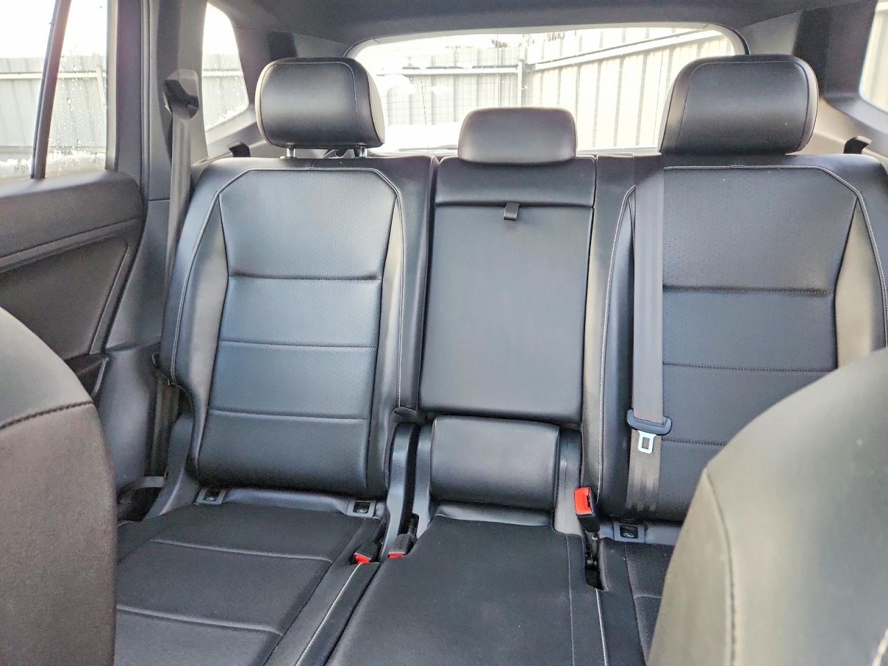 2021 Volkswagen Tiguan VIN 3VV2B7AX4MM139947 photo 10