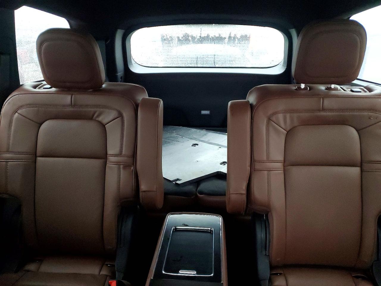 2025 Lincoln Aviator VIN 5LM5J7XC8SGL32539 photo 10