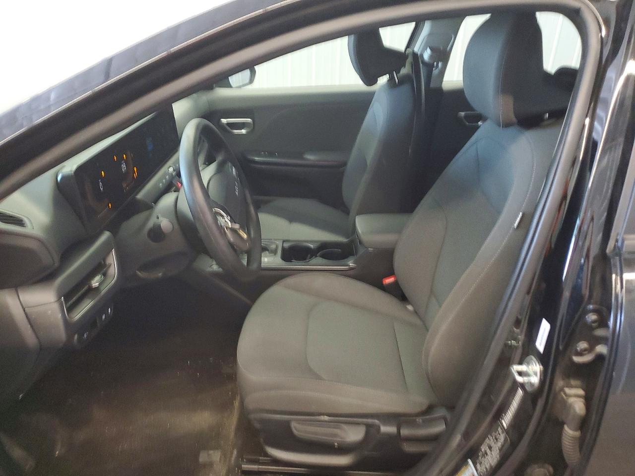 2025 Kia All other VIN 3KPFT4DE5SE059165 photo 7