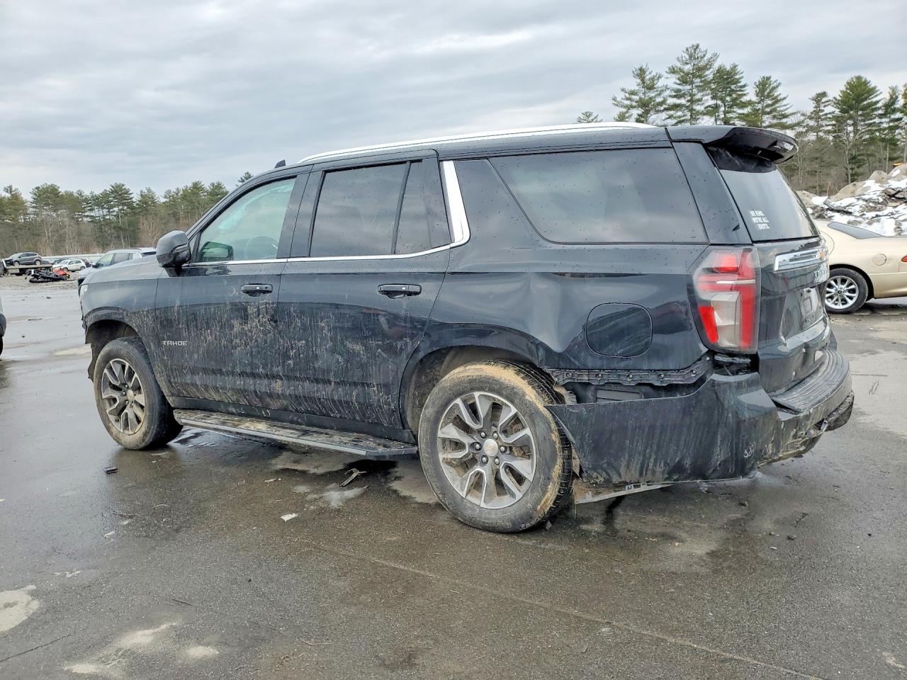 2023 Chevrolet Tahoe VIN 1GNSKNKD5PR467539 photo 2