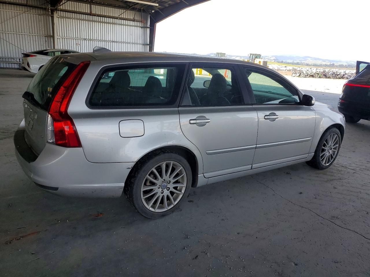 2009 Volvo V50 VIN YV1MW390992461231 photo 3