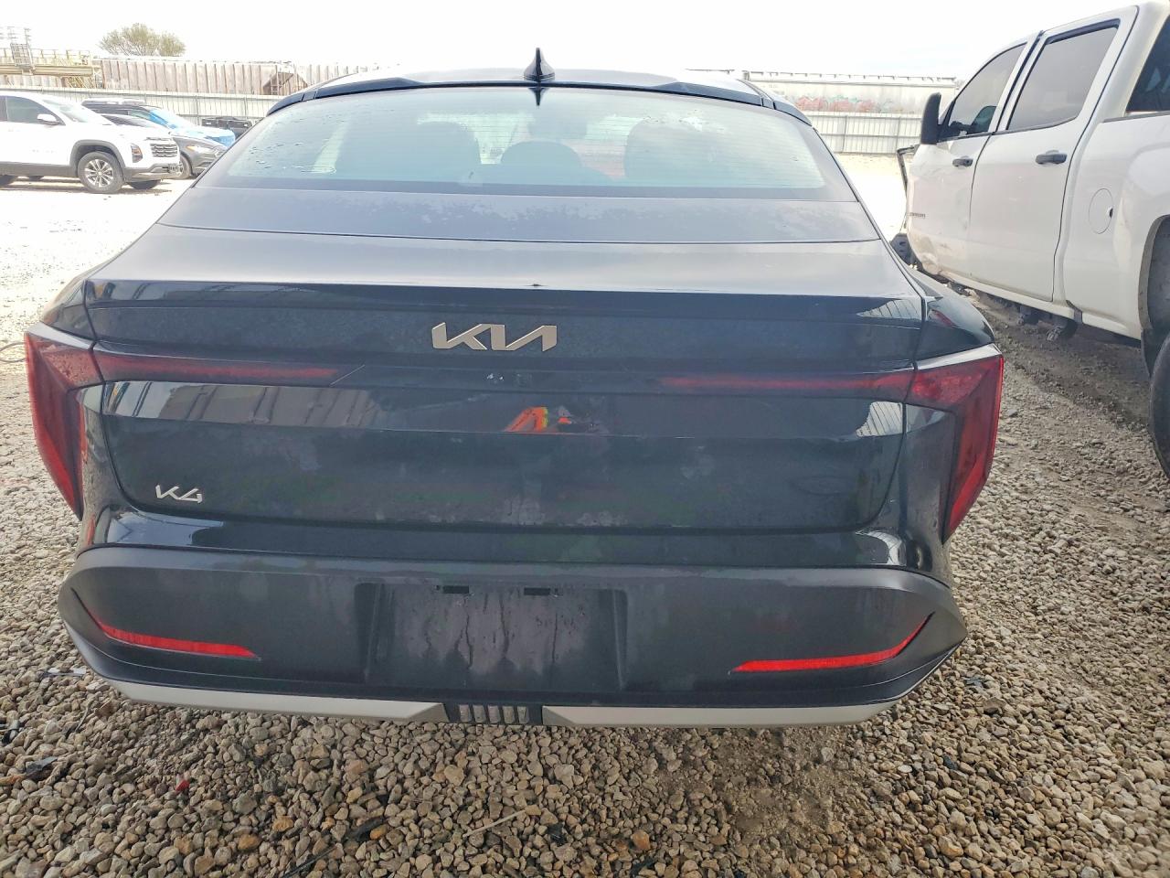 2025 Kia All other VIN 3KPFU4DE8SE140397 photo 6