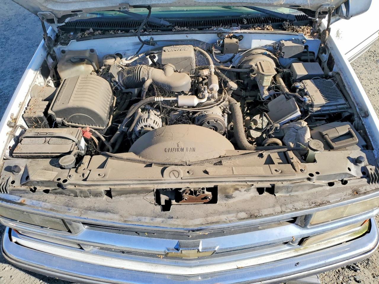 2000 Chev Gmt VIN 1GCGC24R4YR130543 photo 11