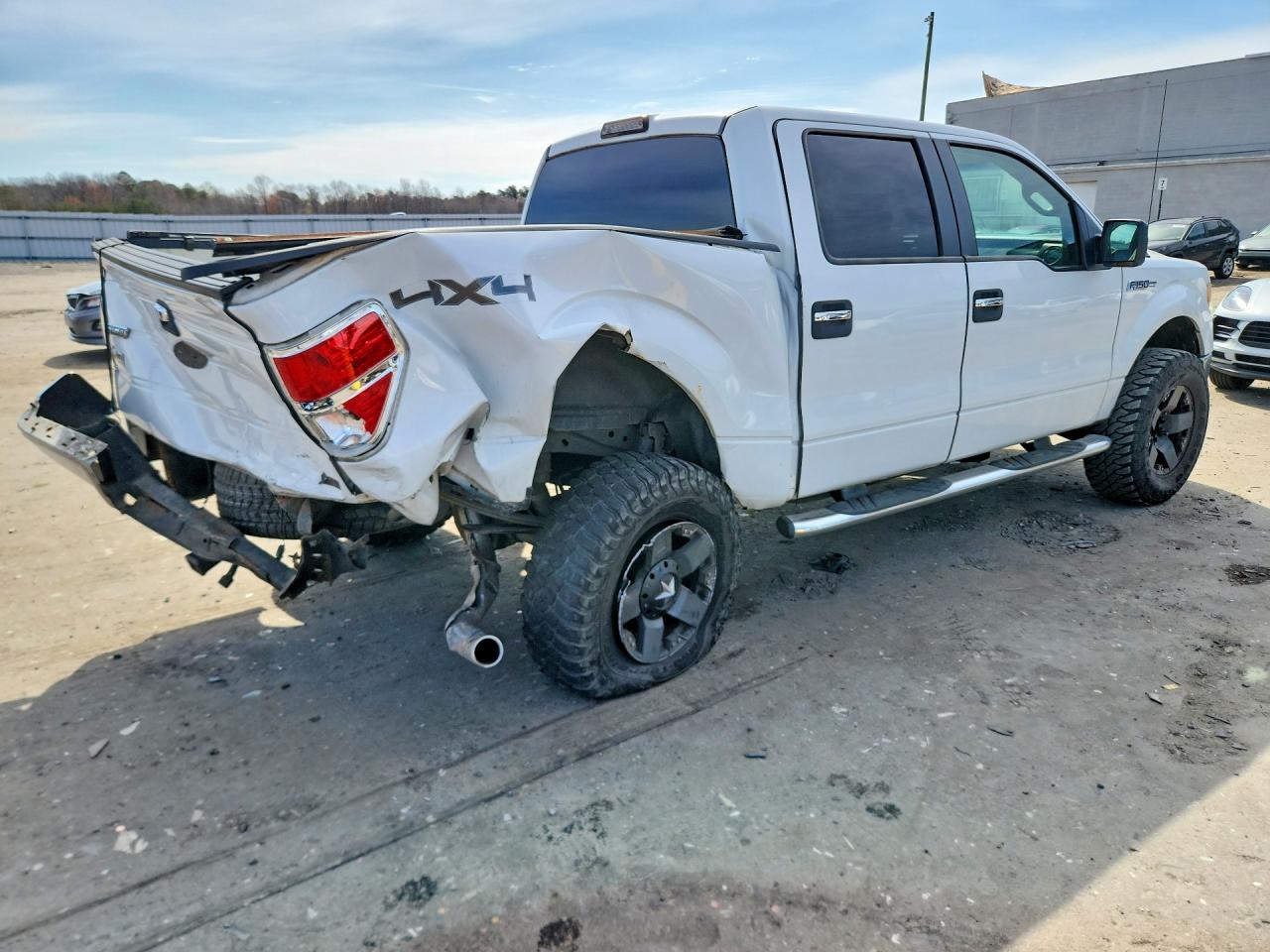 2010 Ford F150 VIN 1FTFW1EV6AFB08060 photo 3