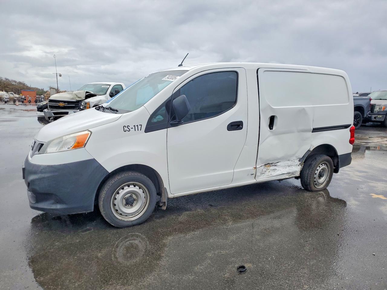 2015 Nv VIN 3N6CM0KN2FK731392 photo 1