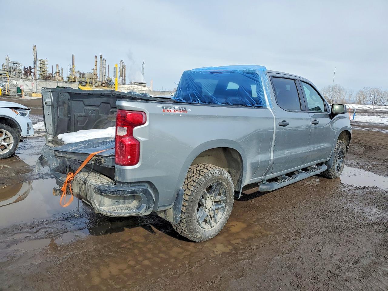 2024 Chevrolet Silverado VIN 3GCUDCED9RG430346 photo 3