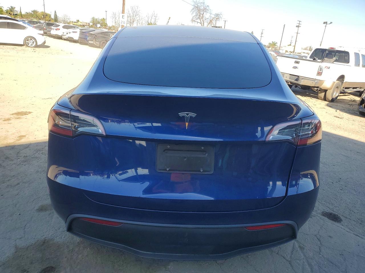 2024 Tesla Model y VIN 7SAYGDED7RF120574 photo 6