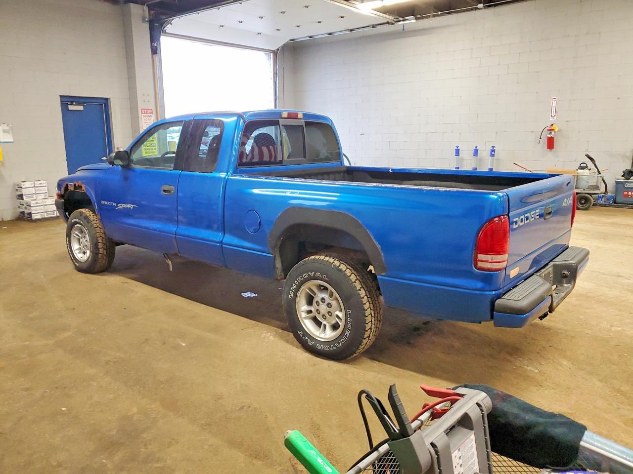 1998 Dodge Dakota VIN 1B7GG22Y3WS590068 photo 2