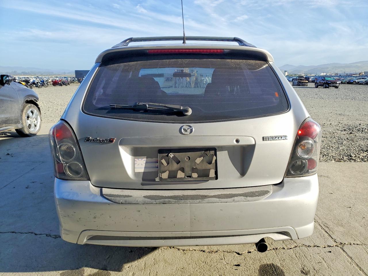 2002 Mazda Protege VIN JM1BJ246321636098 photo 6
