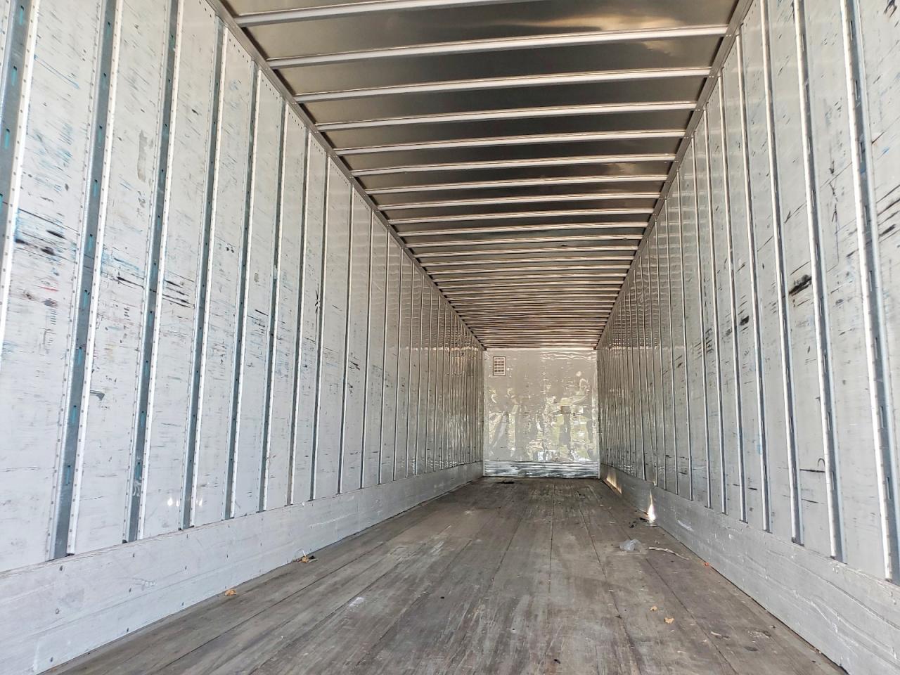 2016 UTILITY Trailer VIN 1UYVS2531GP507104 photo 9