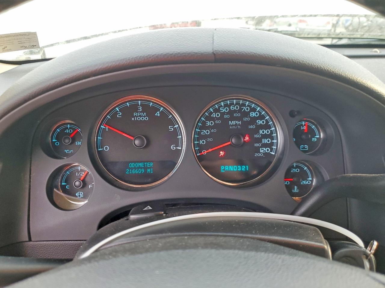 2008 CHEV Suburban VIN 3GNFK16388G197672 photo 9