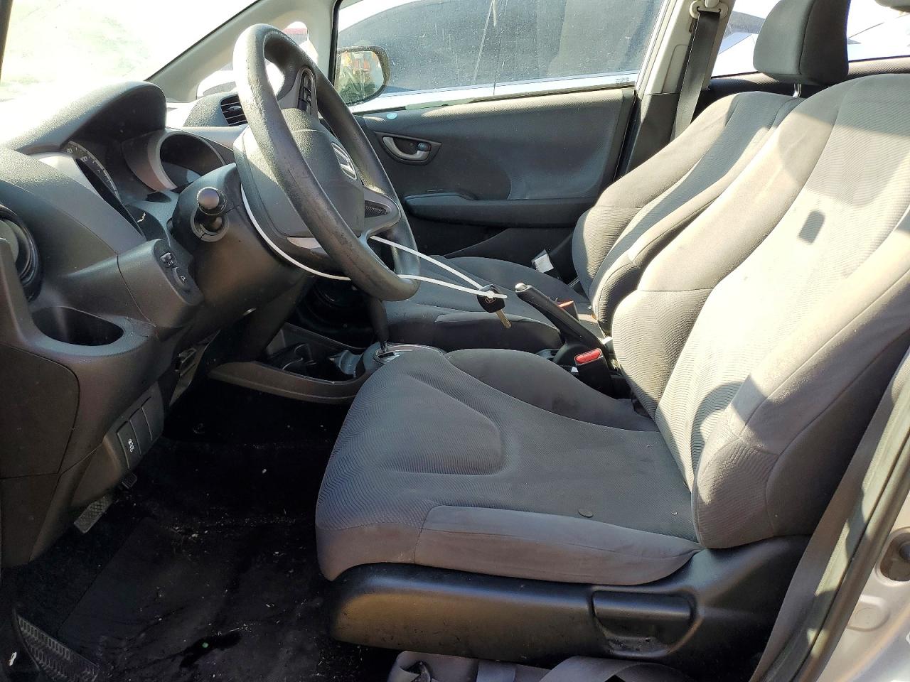 2011 Honda Fit VIN JHMGE8H31BC013496 photo 7