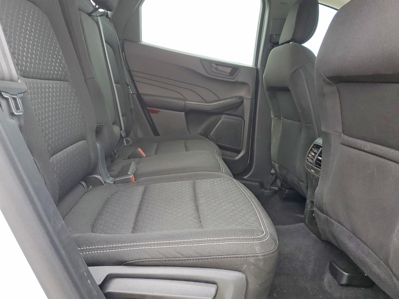 2026 Ford Escape VIN 1FMCU0GN5TUA39551 photo 11