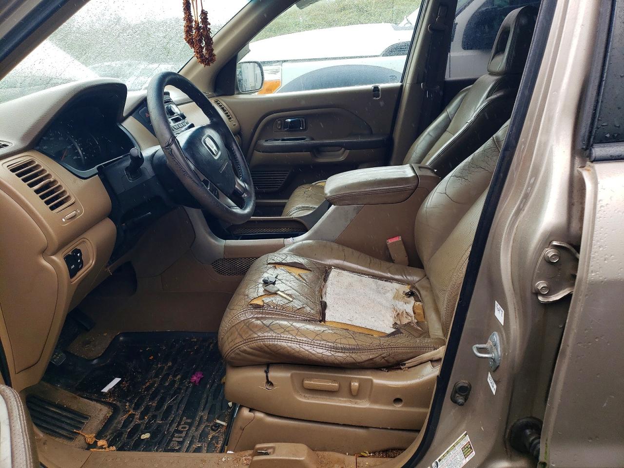 2004 Honda Pilot VIN 2HKYF18504H508548 photo 7
