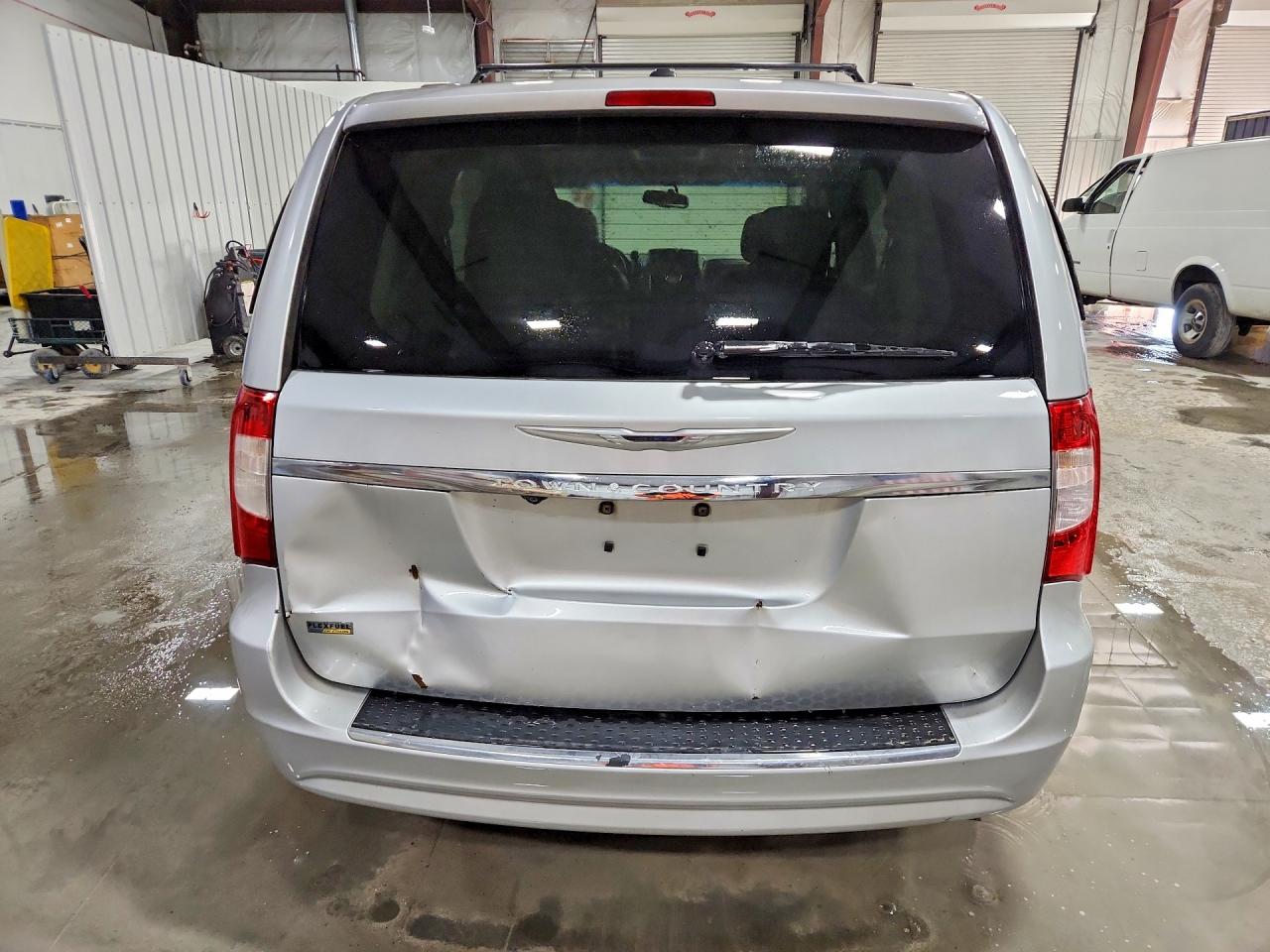 2012 Chrysler Minivan VIN 2C4RC1BGXCR215359 photo 6