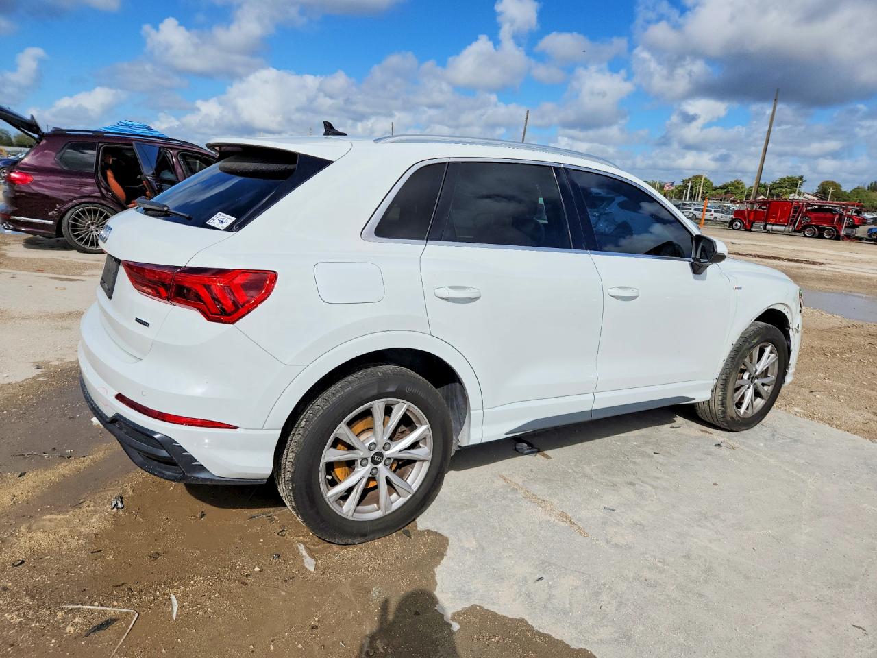 2021 Audi Q3 VIN WA1DECF39M1046202 photo 3