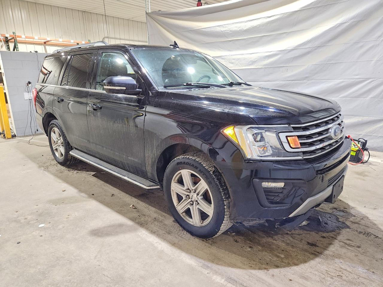 2018 Ford Expedition VIN 1FMJU1JTXJEA42702 photo 4