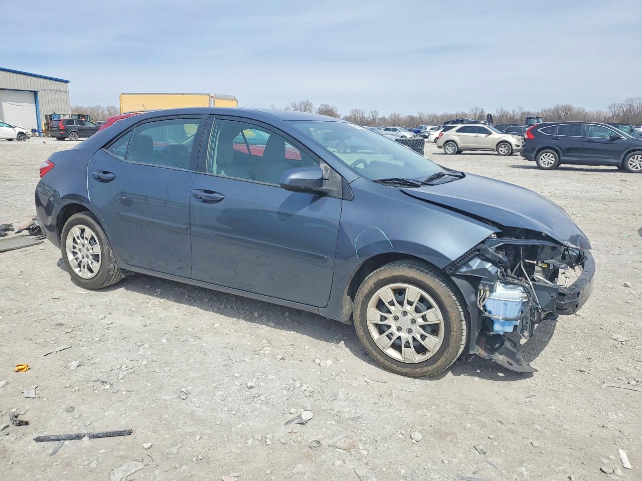 2015 Corolla VIN 2T1BURHE3FC256469 photo 4
